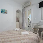 Appartement John's & *