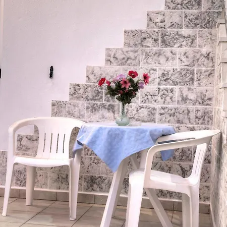 John's & Appartement *