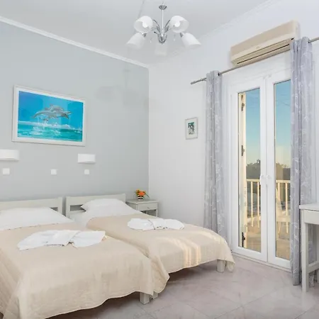 Appartement John's & *